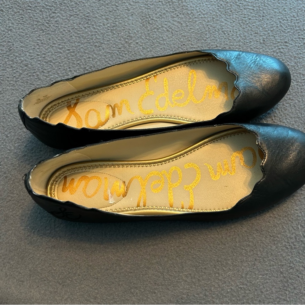 Sam Edelman Finnegan Black Leather Loafers with Scalloped Design Size 10M - Picture 4 of 13